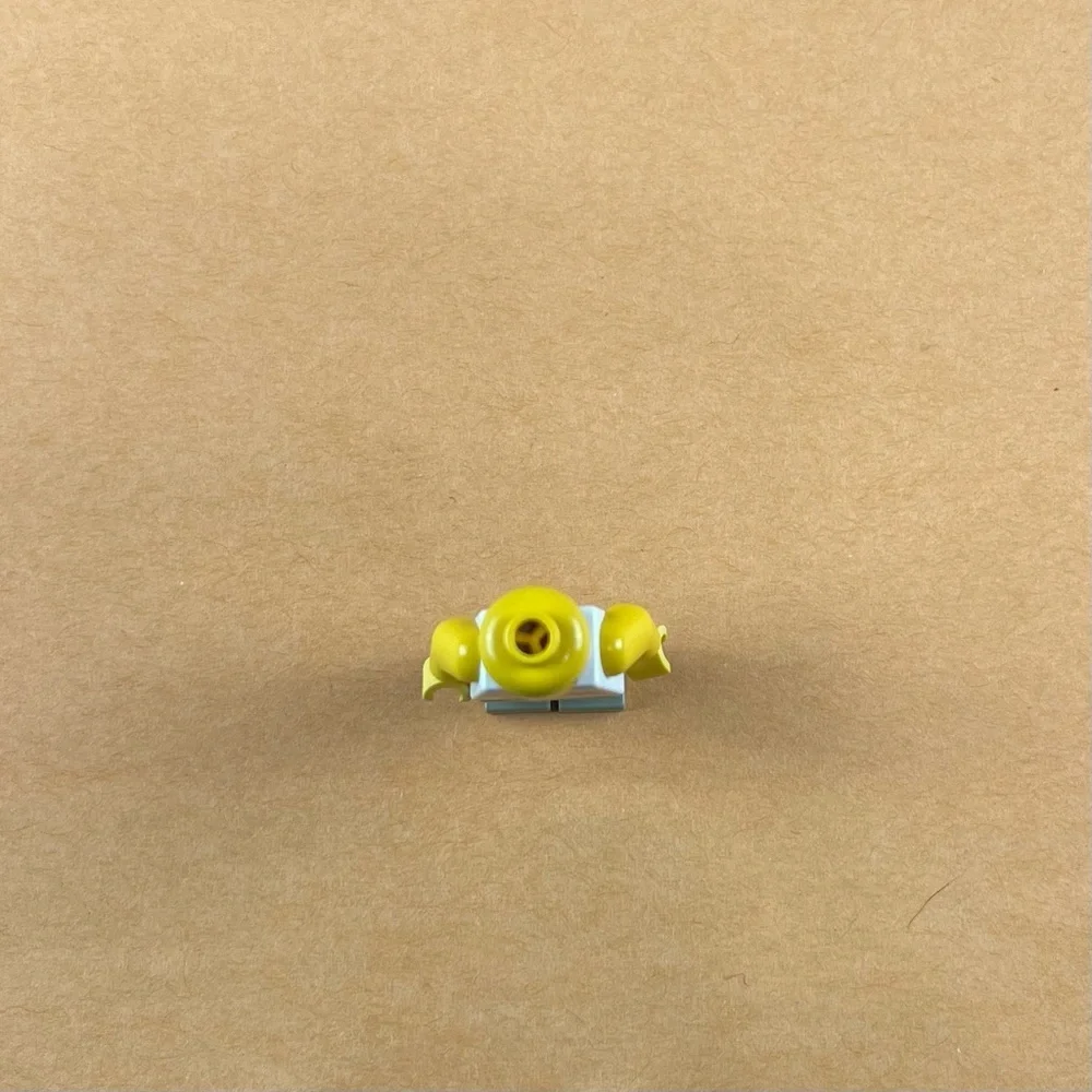 LEGO Girl Female Classic Town Minifigure Smiling Face Flower Top 2”